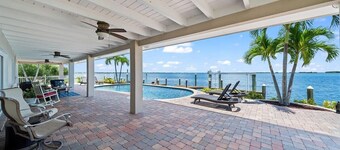 Riverfront Paradise Near Beach & Golf