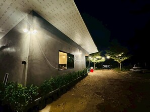 บริเวณภายนอก