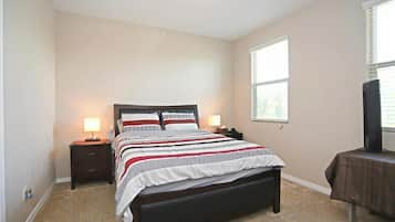 Tabla de planchar con plancha, wifi y ropa de cama