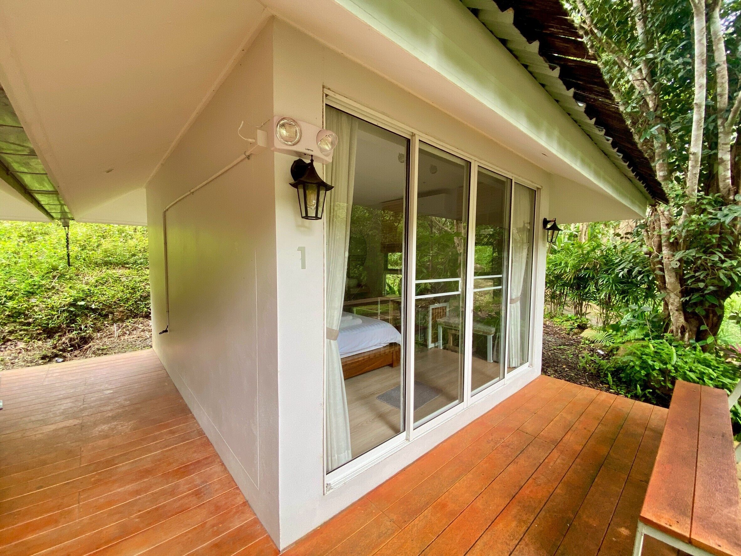 Casa clásica, 1 cama de matrimonio grande, no fumadores, vistas al jardín | Cortinas opacas, sistema de insonorización, wifi gratis