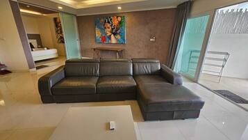 Appartement, balcon, vue plage | Coin séjour