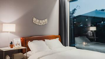 Basic Room, 3 Bedrooms (Noeuldamechae(Private)) | 3 bedrooms, free WiFi