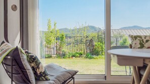 ห้องเบสิก, 3 ห้องนอน (Noeuldamechae(Private)) | 3 ห้องนอน, Wi-Fi ฟรี