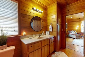 Bathroom - Full 3 ensuite home in fish camp community w/ kayaks, bikes and boat parking (Townsend)