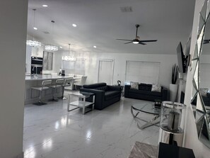 Interior - Entire House! 9 beds ,Open,spacious for entertaining! 5beds 3 baths. Near Beach. (Port St. Lucie)