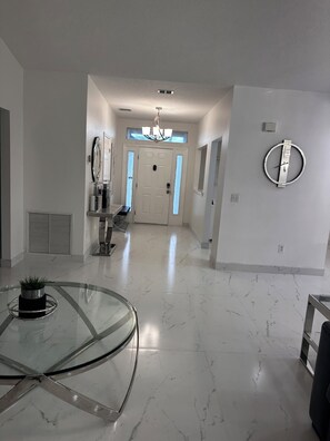 Interior - Entire House! 9 beds ,Open,spacious for entertaining! 5beds 3 baths. Near Beach. (Port St. Lucie)