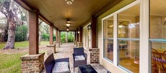 Dog-friendly home with central AC, washer/dryer & spacious backyard - near beach