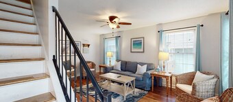 Charming dog-friendly home with deck, golf nearby, full kitchen, & washer/dryer