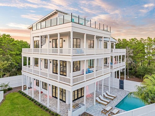 GULF VIEWS! Game Room, Private Pool, LSV/Golf Cart, Bikes! Sleeps 24