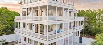 GULF VIEWS! Game Room, Private Pool, LSV/Golf Cart, Bikes! Sleeps 24