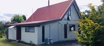 Cosy chalet style house at Tongariro National Park near to Tongariro Crossing.