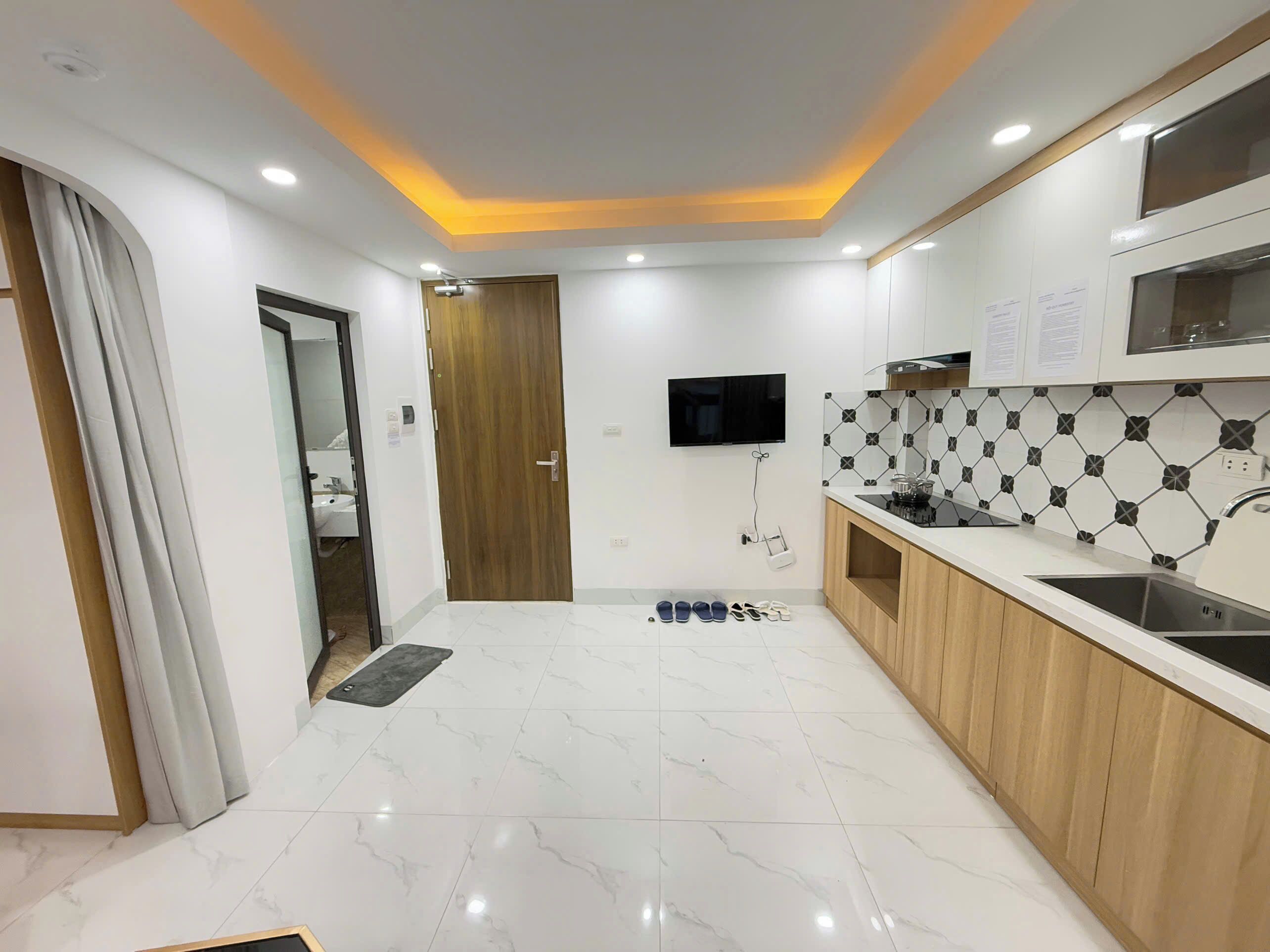 Deluxe Apartment, City View | Private kitchen