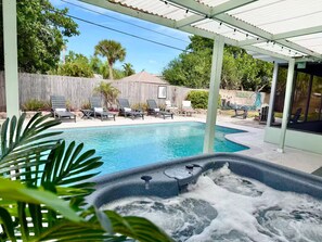 Pool - Palm Villa - 4 Bed, 2.5 Bath, Heated Pool, Hot Tub, Blocks to Beach, Sleeps 10+ (Satellite Beach)