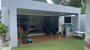 Enceinte de lâhĂ©bergement