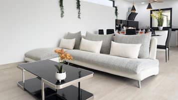 Villa, 3 Bedrooms, Non Smoking, Private Pool | Living area