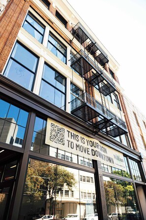 Exterior detail - Loft 307 @The William | Vinyl + Downtown Vibes (Birmingham)