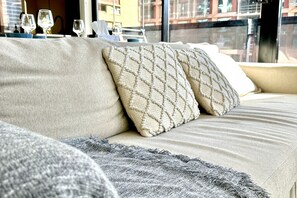 Interior - Cozy Apartment with Balcony (Melbourne)