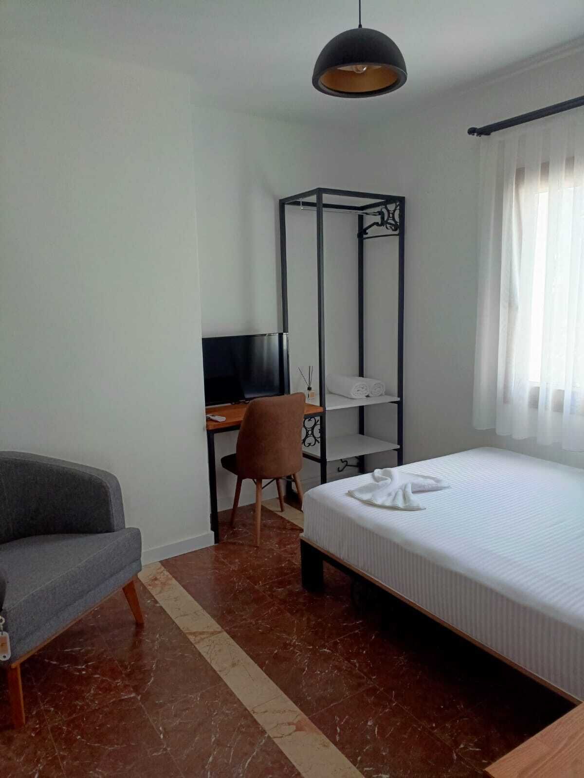 スタンダード ダブルルーム ガーデンビュー | WiFi (無料)