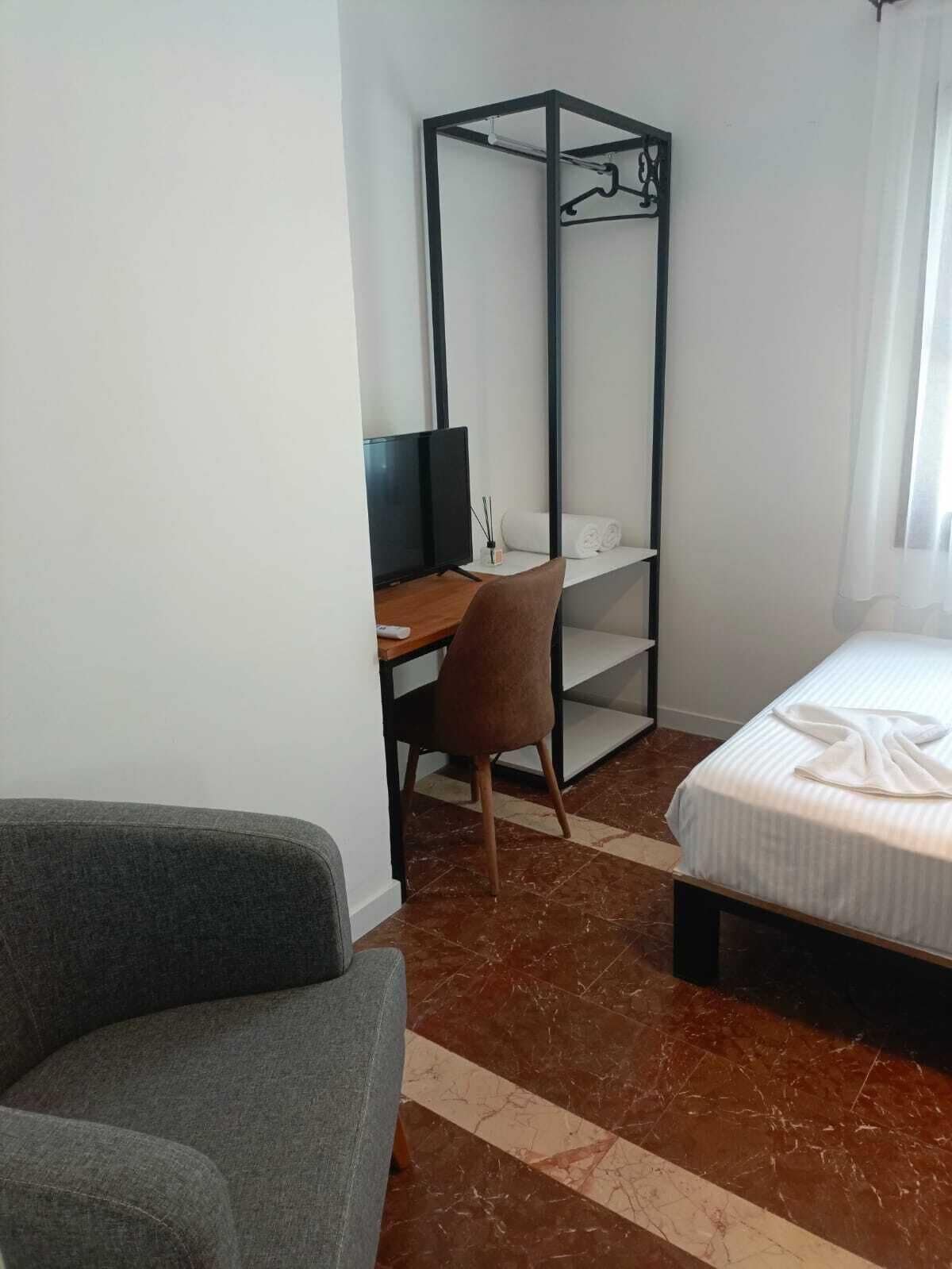 Standard Double Room, Garden View | Terrace/patio