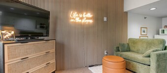 Brookside I B-205 Sunday River Ski In Ski Out Condo