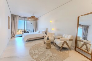 Iron/ironing board, travel cot, free WiFi, bed sheets - New luxury 3 bdrm condo with sea and golf course views on Campestre Golf Course (San José del Cabo)