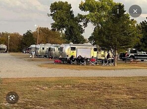 Unclassified image, 5 of 5, button