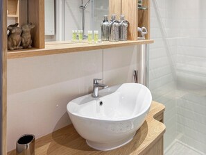 Towels - 2 bedroom accommodation in Percy Wood Holiday Park (Percy Wood Holiday Park)