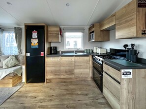 High chair - 3 bedroom accommodation in Camber (Camber)
