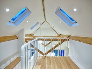 Interior - 2 bedroom accommodation in The Vale, near Chesham (The Vale, near Chesham)