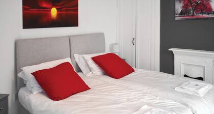 2 bedroom accommodation in Exeter