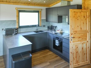 Dishwasher - Foxglove Lodge - Uk50876 (Hittisleigh)