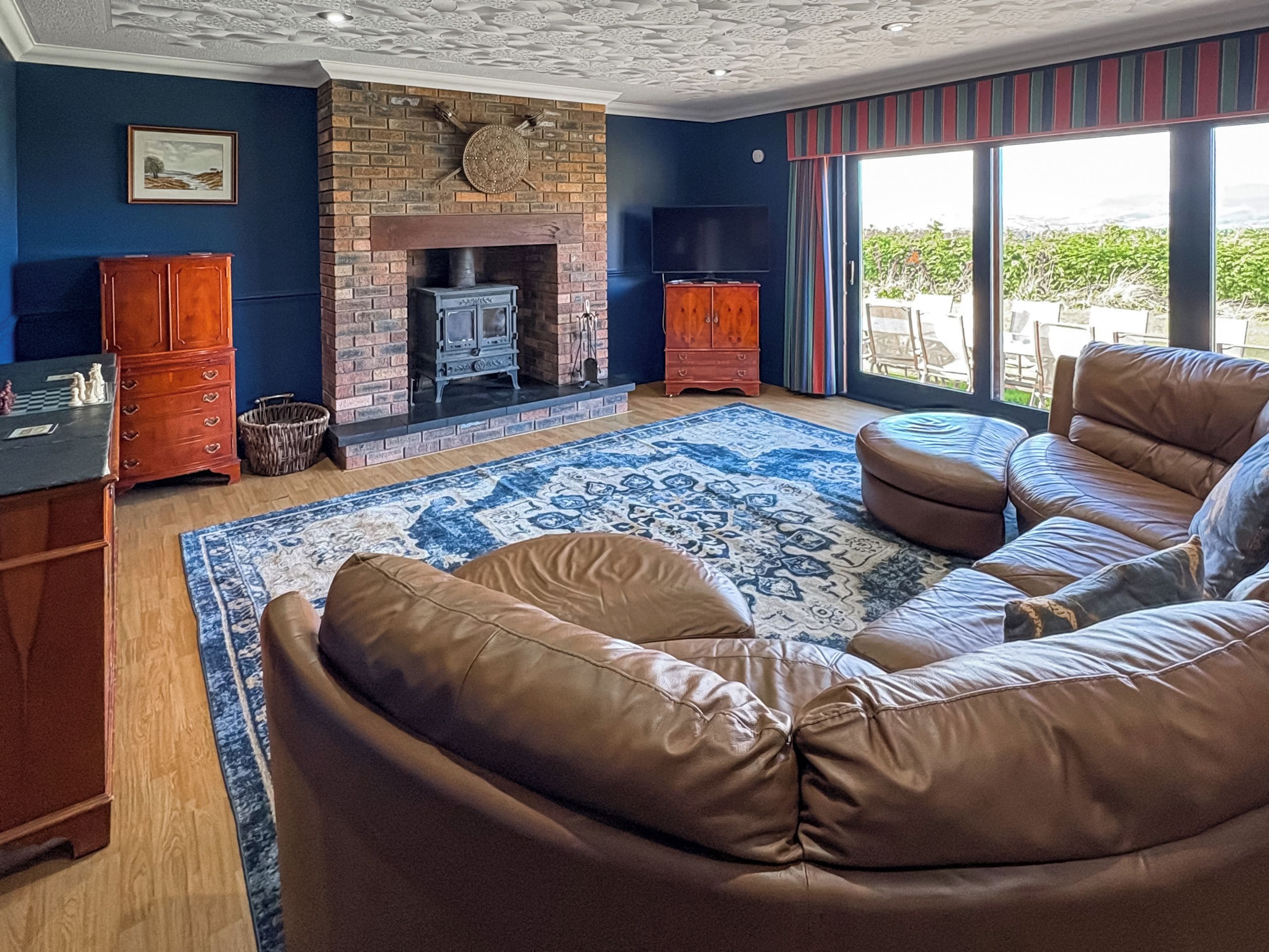 Living area | Abalone, Dingwall