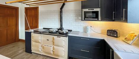 Dishwasher, high chair