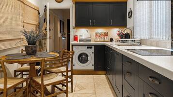 Dishwasher, highchair