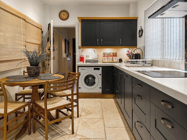 غسالة أطباق، كرسي للأطفال