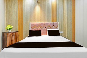 Rollaway beds, free WiFi, bed sheets