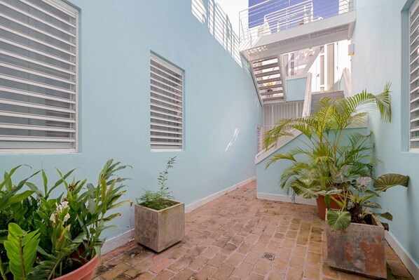 Property grounds - Historical Old SanJuan Spanish style private Patio (San Juan)