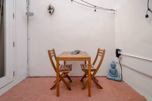 Outdoor dining - Historical Old SanJuan Spanish style private Patio (San Juan)