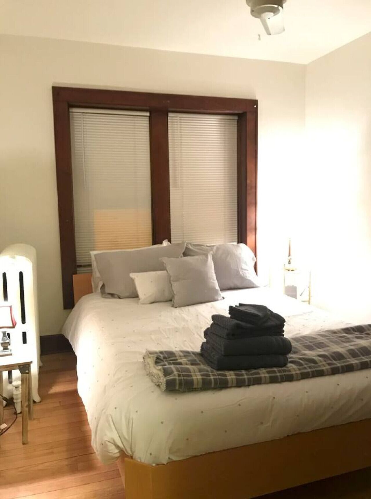 3 bedrooms, desk, iron/ironing board, WiFi