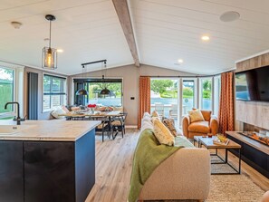 TV - 2 bedroom accommodation in Llanfechell, near Cemaes Bay (Llanfechell, near Cemaes Bay)
