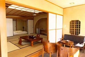 Laptop workspace, free WiFi - ATAMI KAKUREZATO (Atami)