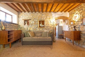 Fireplace - Boscaiolo - Holiday Rental with swimming pool on the Tuscan Coastline (Monteverdi Marittimo)