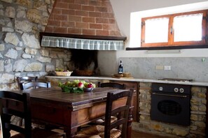 Dining - Boscaiolo - Holiday Rental with swimming pool on the Tuscan Coastline (Monteverdi Marittimo)