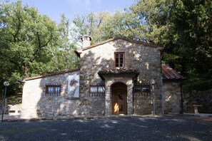 Exterior - Boscaiolo - Holiday Rental with swimming pool on the Tuscan Coastline (Monteverdi Marittimo)