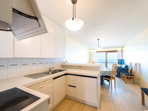 Fridge, oven, dishwasher, coffee/tea maker - Apartment on the 6th floor with sea view (Middelkerke)
