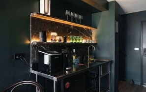 Interior - The BLUE Triple/Family Suite (Sydney)