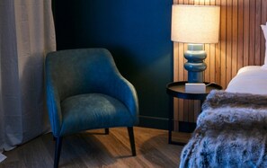 Free WiFi - The BLUE Twin  Suite (Sydney)