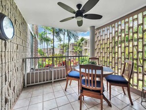 Outdoor dining - Ali‘i Villas private Studio 212 (Kailua-Kona)