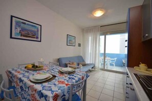 Interior - Holiday apartment with air conditioning and balcony (Bibione)