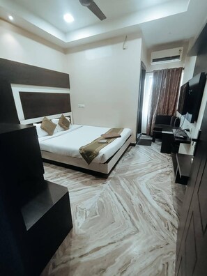 Deluxe Double Room, City View | Desk, laptop workspace, iron/ironing board, free WiFi - HOTEL RUDRAKSH (Guwahati)